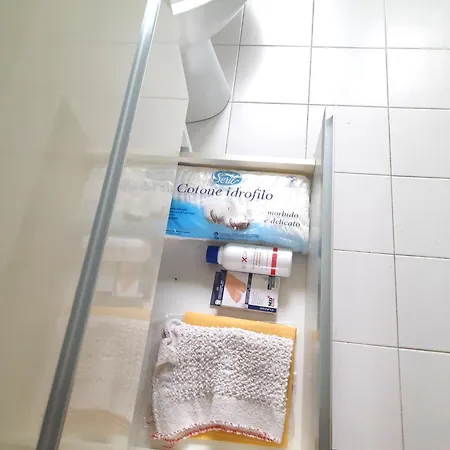 - Kaktus * Badesi